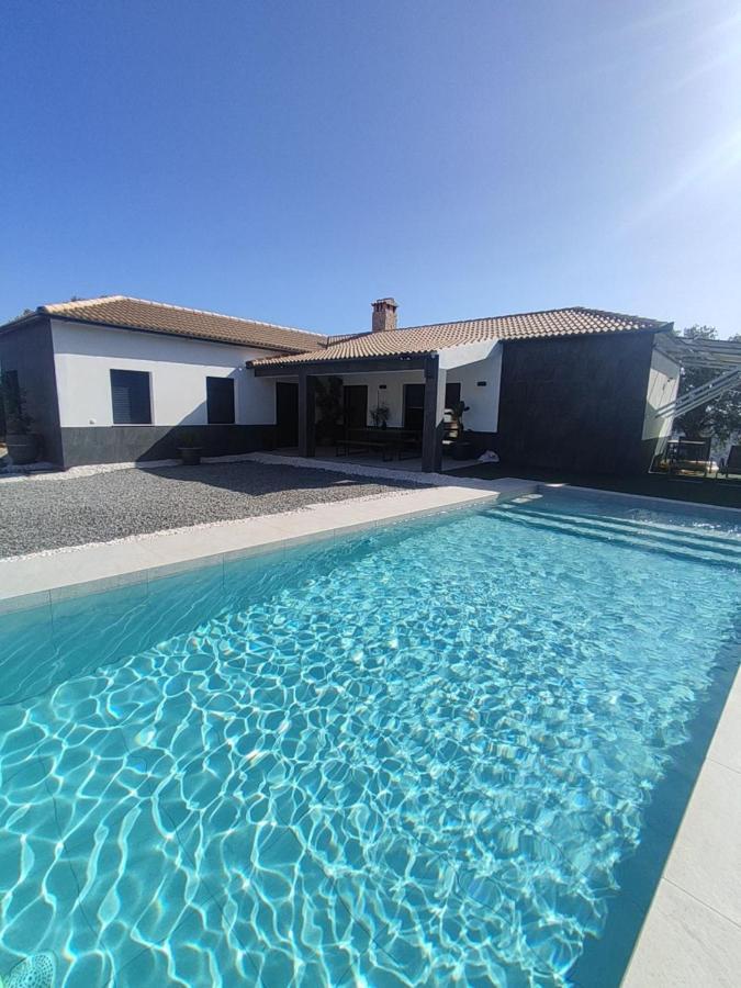 אל גסטור Villa Isabel מראה חיצוני תמונה
